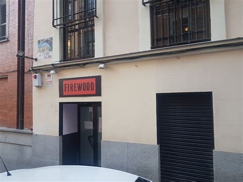 Opiniones de FIREWOOD Gay Bar Madrid en Madrid,。